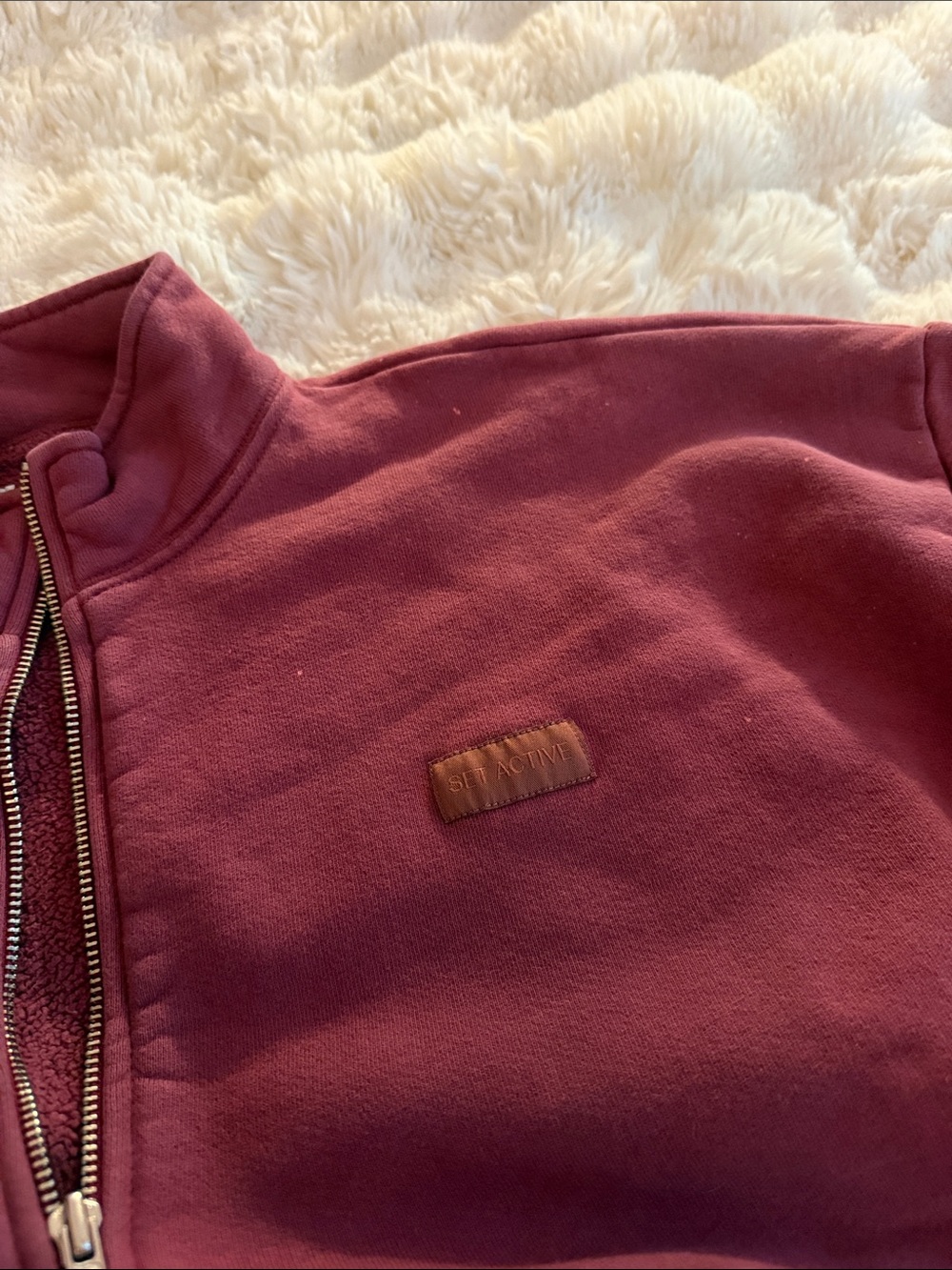 SET Active Quarter-Zip Pullover in Burgundy - Picture 3 of 3